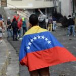 Corte Suprema confirma que un ingreso irregular años atrás basta para negar la residencia: la historia de un hombre venezolano casado con una chilena y con más de cuatro años arraigado en el país
